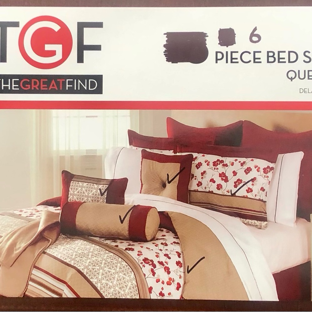 Luxurious Red and Brown Comforter Set with Elegant Floral Patterns